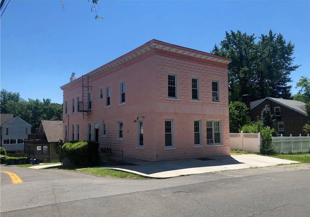 Primary Photo - 208 Tompkins Ave