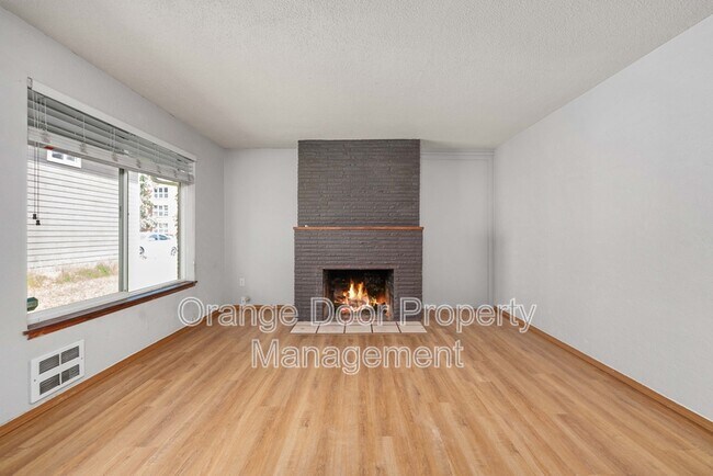 Foto del edificio - 712 127th St S