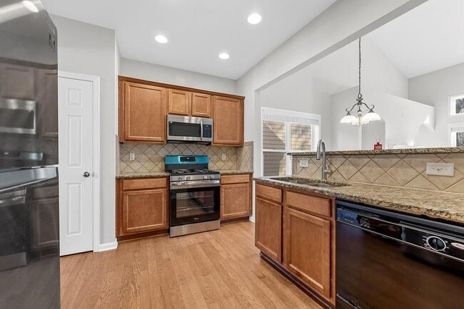 Building Photo - 3476 Harvest Ridge Ln NE