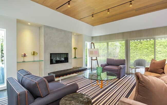 Foto del edificio - 1 Reed Pond Ct