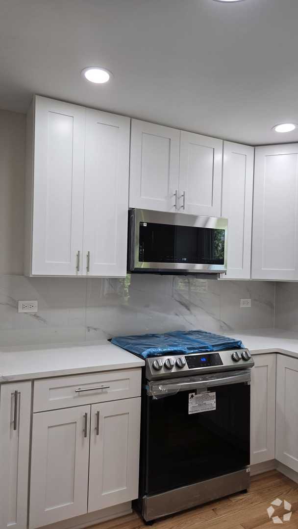Building Photo - 964 Brookside Ln