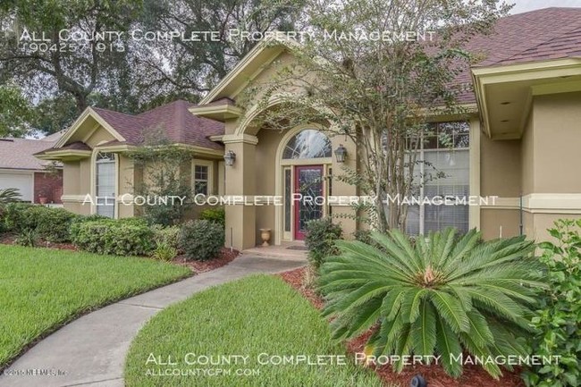 Foto del edificio - 4 bedroom in Jacksonville FL 32225