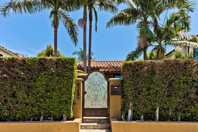 Foto del edificio - 428 N Harper Ave