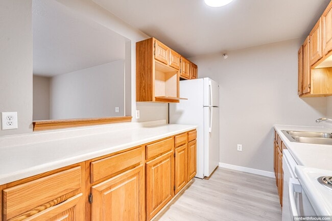 Interior Photo - The Landings