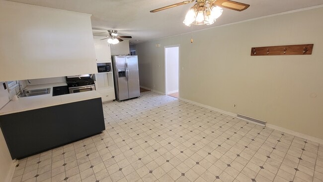 Building Photo - 4208 Greenhaven Ln
