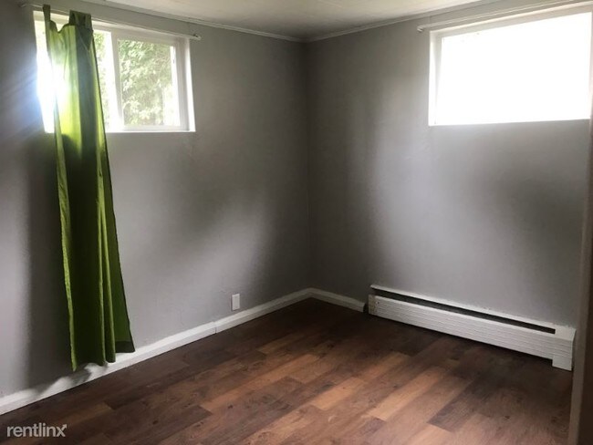 Building Photo - 2 br, 1 bath Apartment - 753 1/2 N. 9th St.