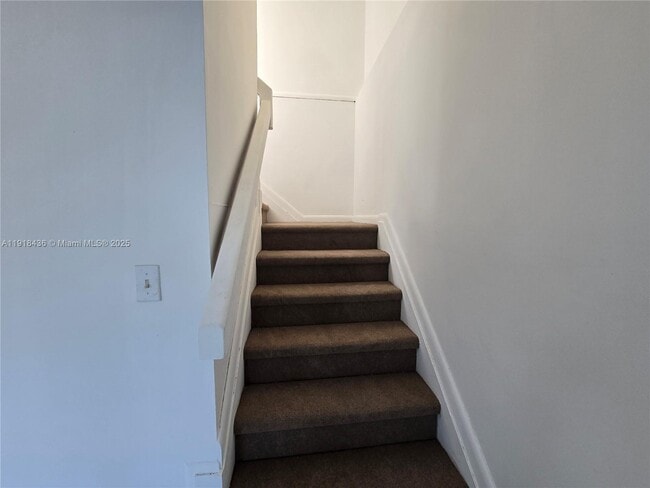 Foto del edificio - 5940 NW 21st St