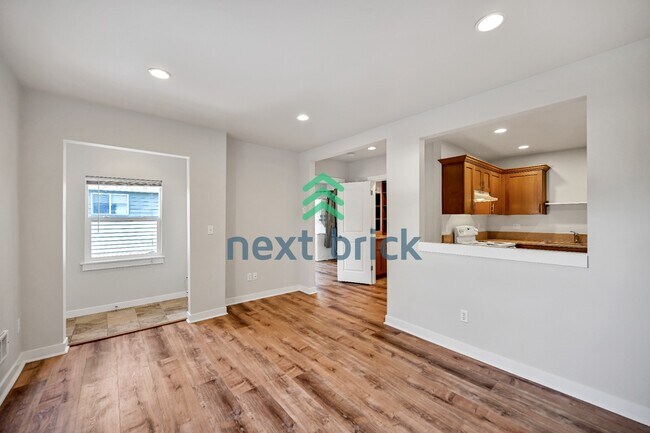 Foto del edificio - Charming 1-bedroom, 1-bathroom unit in Greenwood