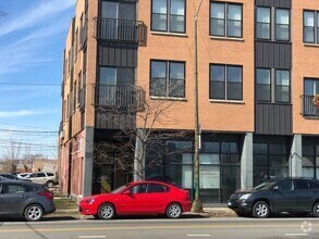 Building Photo - 7554 N California Ave
