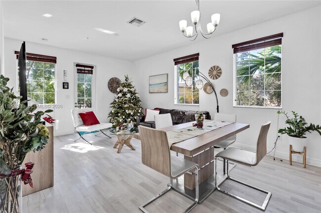 Foto del edificio - 14749 SW 9th St
