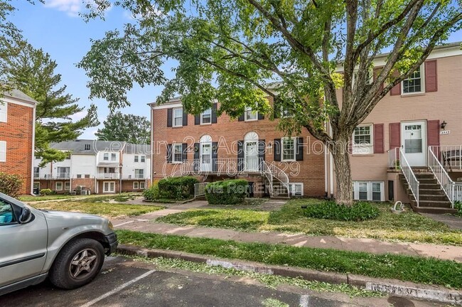 Foto del edificio - 14447 Cool Oak Ln