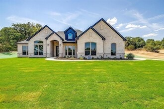 Building Photo - 1007 Meadow Wood Ter