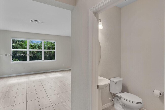 Foto del edificio - 4126 Ficus St