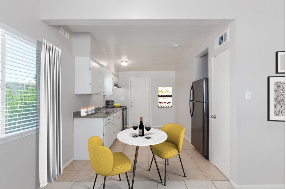 Foto principal - 2124 W Turney Ave