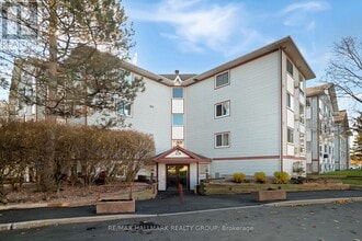 Building Photo - 318 Lorry Greenberg Dr