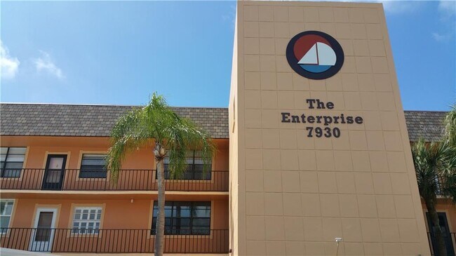 Foto del edificio - 7930 Sun Island Dr S