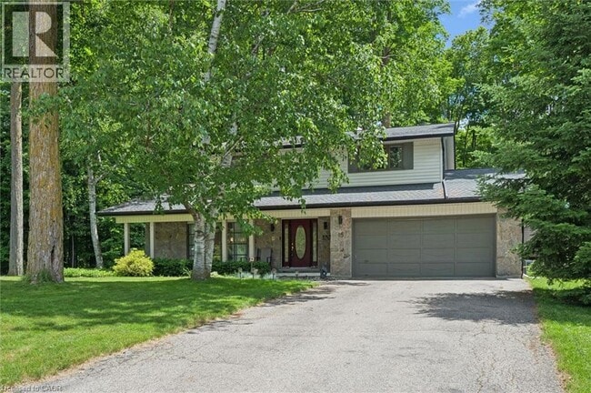 Building Photo - 15 Wildwood Pl