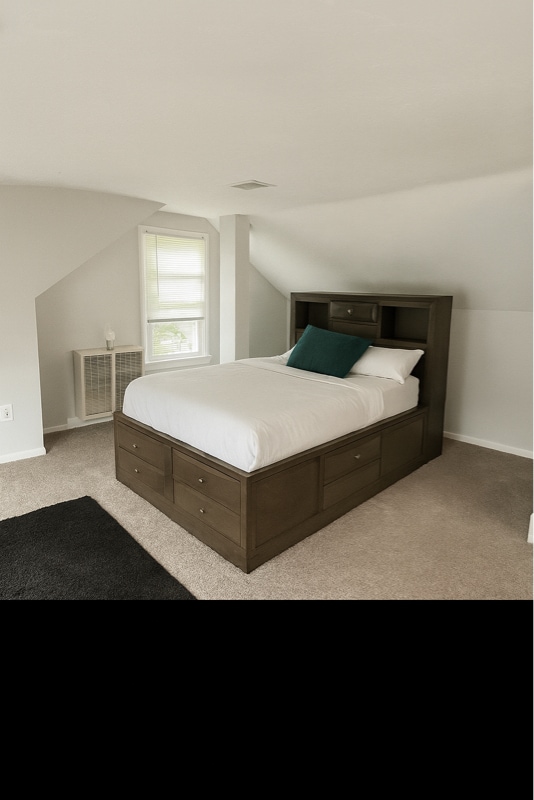 Building Photo - 920 Yellowstone Rd