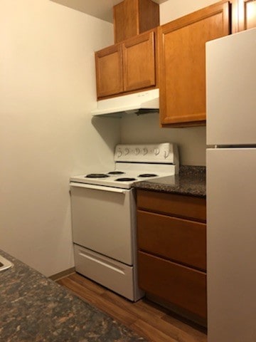 Primary Photo - 1036 S Whitman St