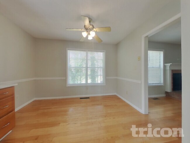 Foto del edificio - 2398 June Springs Dr SW
