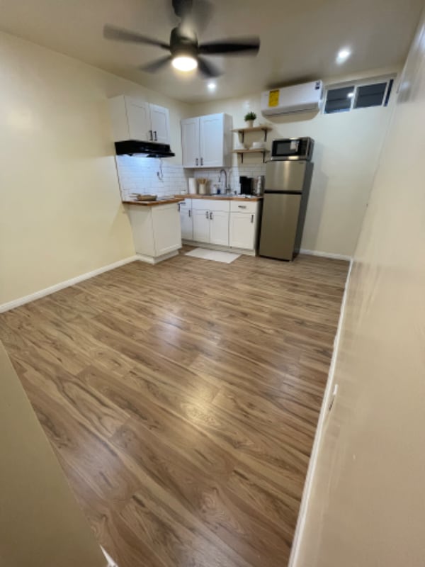 Building Photo - 13932 Carpintero Ave
