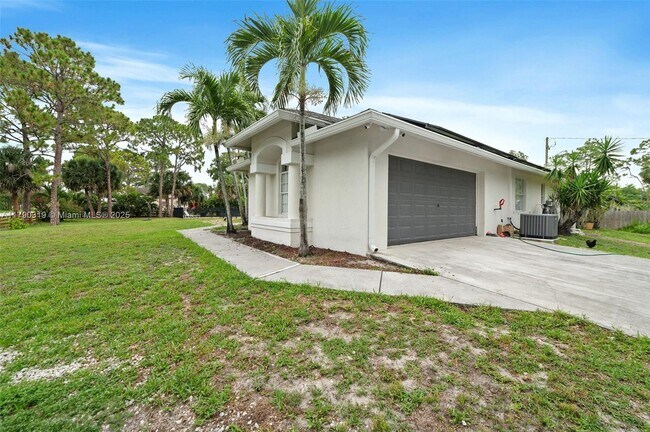 Foto del edificio - 6152 120th Ave N