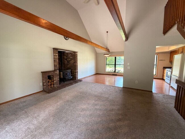 Foto del edificio - 1795 Forest Lake Dr SE
