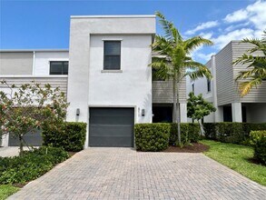 Building Photo - 511 NW 17th St