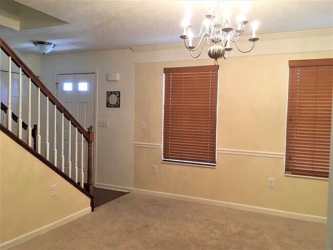 Foto del edificio - 133 Nottingham Dr