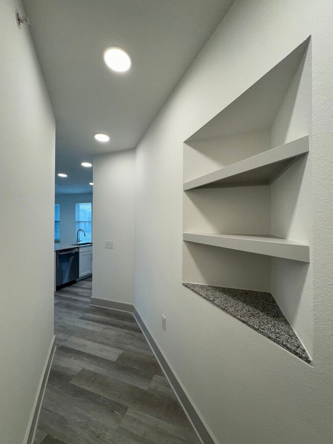 Foto del edificio - 5420 Huffines Blvd