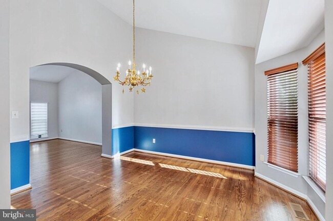 Building Photo - 44141 Merrywood Ct