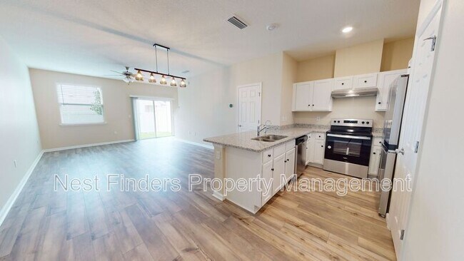 Foto del edificio - 11816 Junegrass Rd
