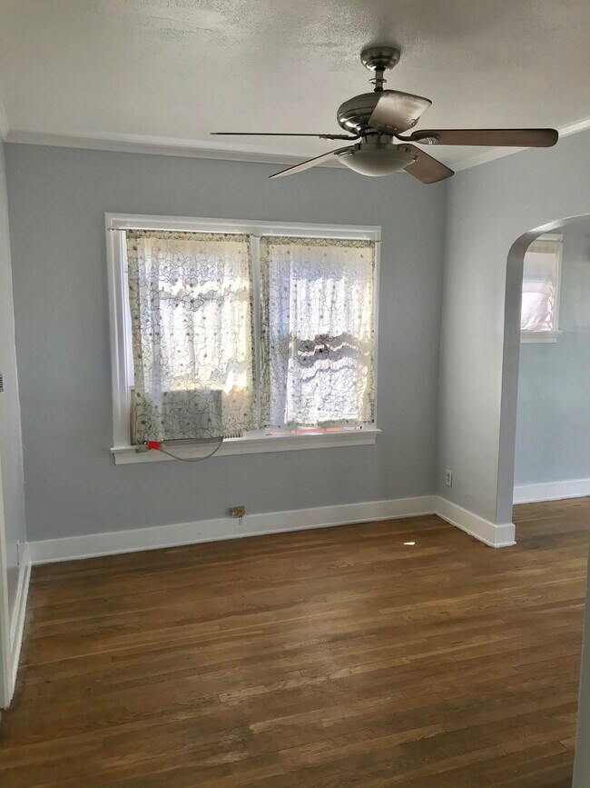 Dining Room - 2819 Griffith Park Blvd