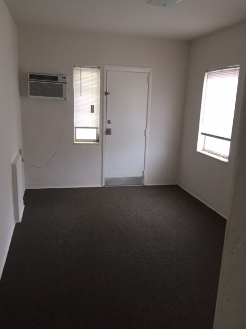 Bedroom - 7842 Abbott Ave