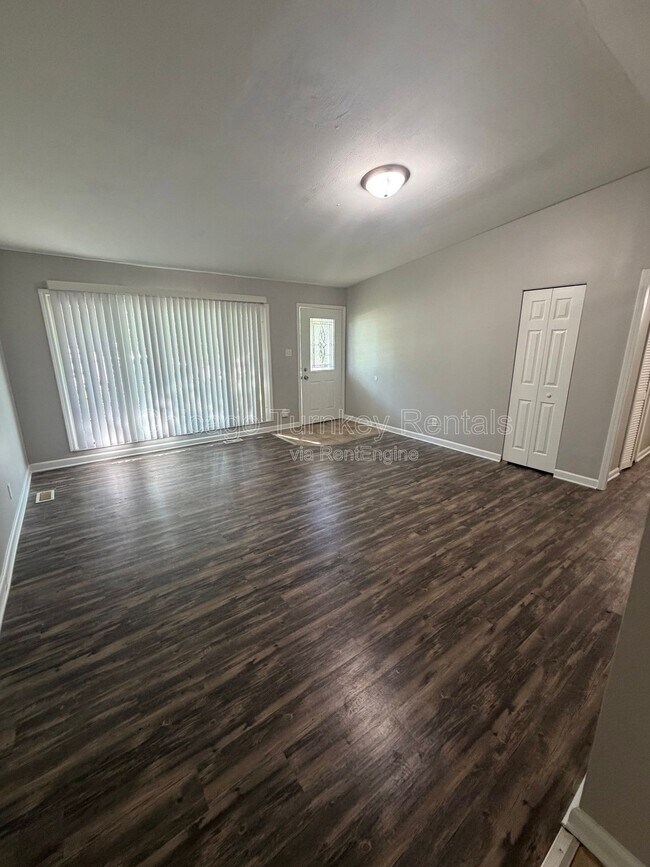 Foto del edificio - 105 S Sycamore Ln