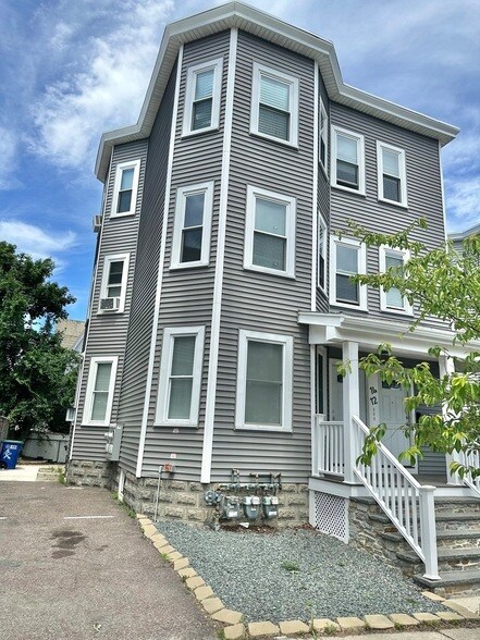 Building Photo - 12 Vermont Ave