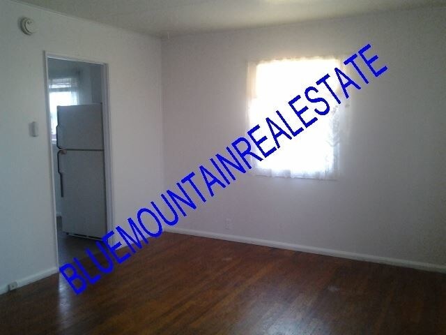 Building Photo - 3 br, 1 bath House - 513 Stevens Avenue