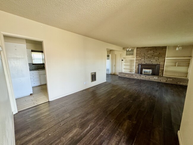 Foto del edificio - 8740 Catalpa Ave