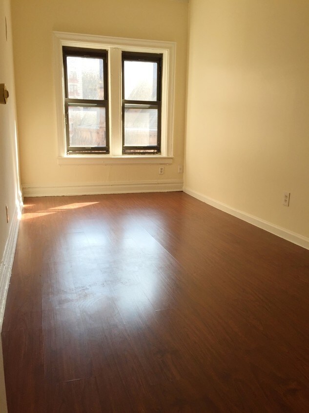 Primary Photo - 112 W 26th St