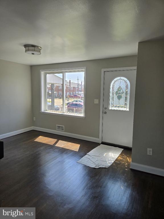 Foto del edificio - 8120 Kavanagh Rd