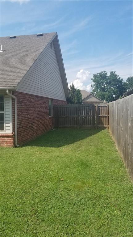 Foto del edificio - 3003 SW Briar Creek Ave