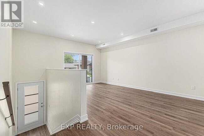 Photo du bâtiment - 897-897 Laurier St