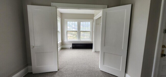 Foto del edificio - 146 King Dr