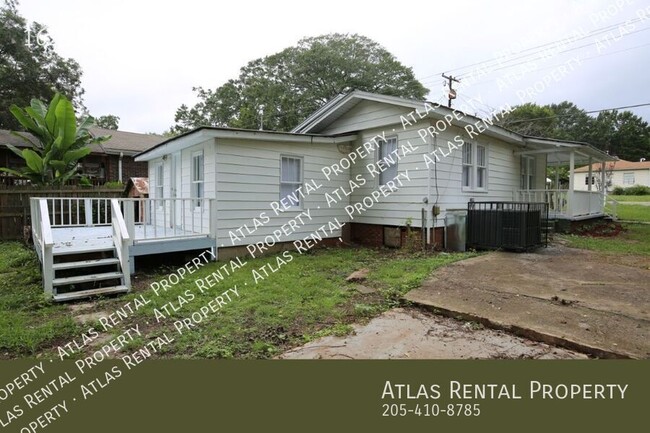 Building Photo - Charming & Fully Renovated Home – Act Fast!