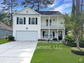 Building Photo - 8753 Red Oak Dr