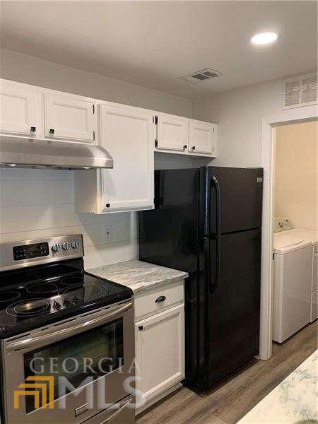 Building Photo - 106 Warm Springs Cir