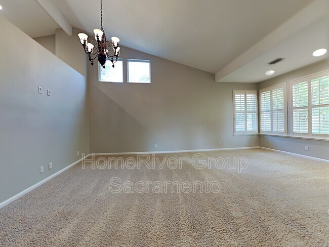 Foto del edificio - 5322 Bellegrove Way