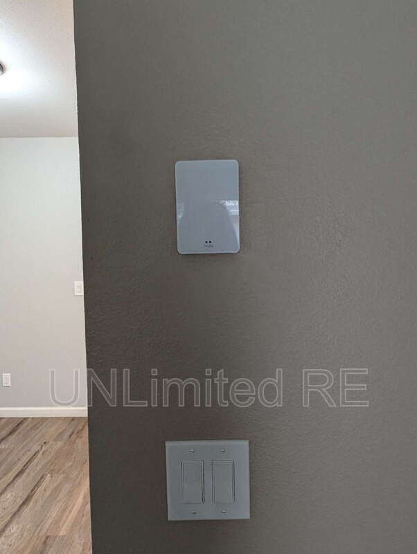 Foto del edificio - 319 N Park St