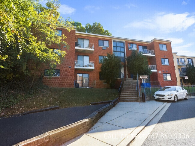 Photo - 4040 Livingston Rd SE Apartment
