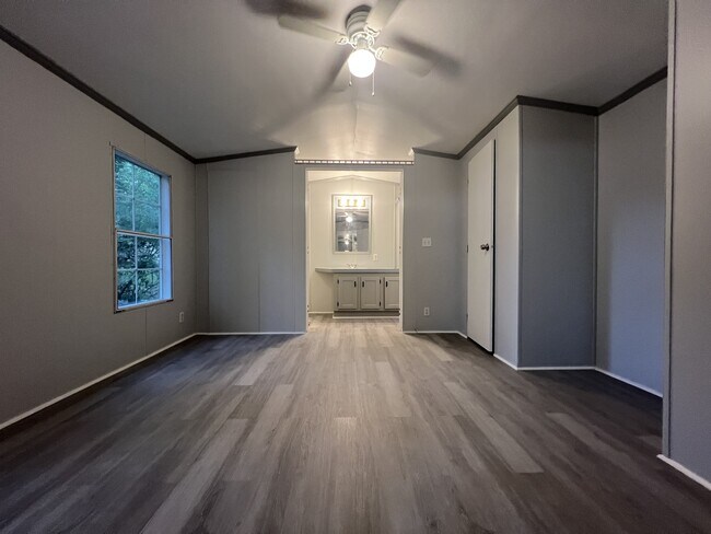 Foto del edificio - 125 Olde Jordan St